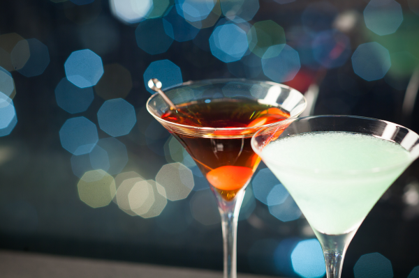 新横浜プリンスホテル最上階バーラウンジでのドリンク２杯＆タパスセット