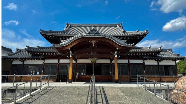 【本堂内円空仏を間近で拝観】荒子観音寺 貸切案内（円空仏切り絵御朱印付き