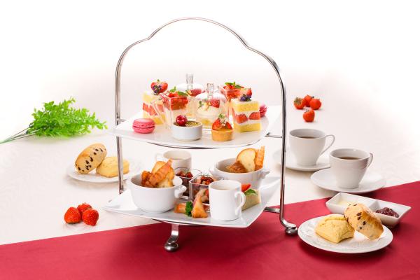 【丸ノ内ホテルで愉しむ】～苺を味わう甘美なひととき～ポム・ダダン アフタヌーンティー ～スパークリングワイン付～