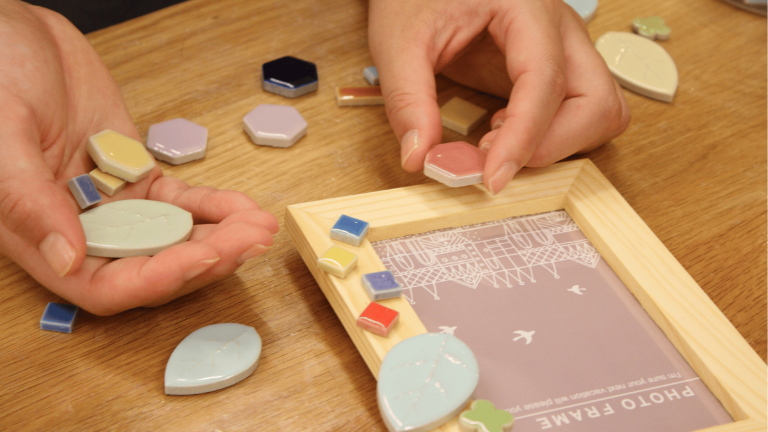 【モザイクタイルミュージアム】カラフルレトロなタイルを楽しむ体験工房＆観覧券