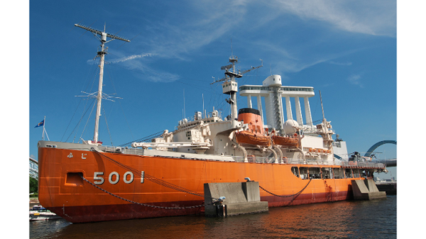 【名古屋港水族館】名古屋港ガーデンふ頭４施設共通入館券（オリジナル缶バッジ付）