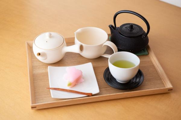 静岡の”茶商厳選”呈茶セットと選べる茶葉１袋＠しずチカ茶店一茶